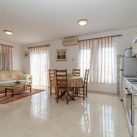 Apartman Dildo Lejlighed Trogir Eksteriør billede