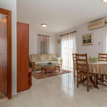 Apartman Dildo Lejlighed Trogir Eksteriør billede