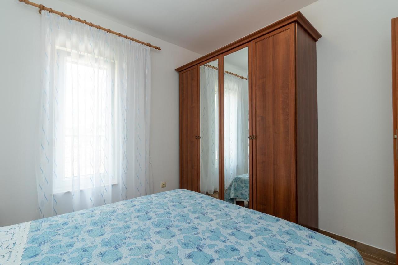 Apartman Dildo Lejlighed Trogir Eksteriør billede